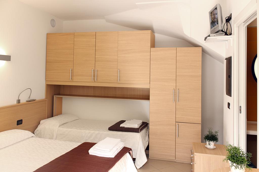 Nice Hotel Bibione Exterior foto