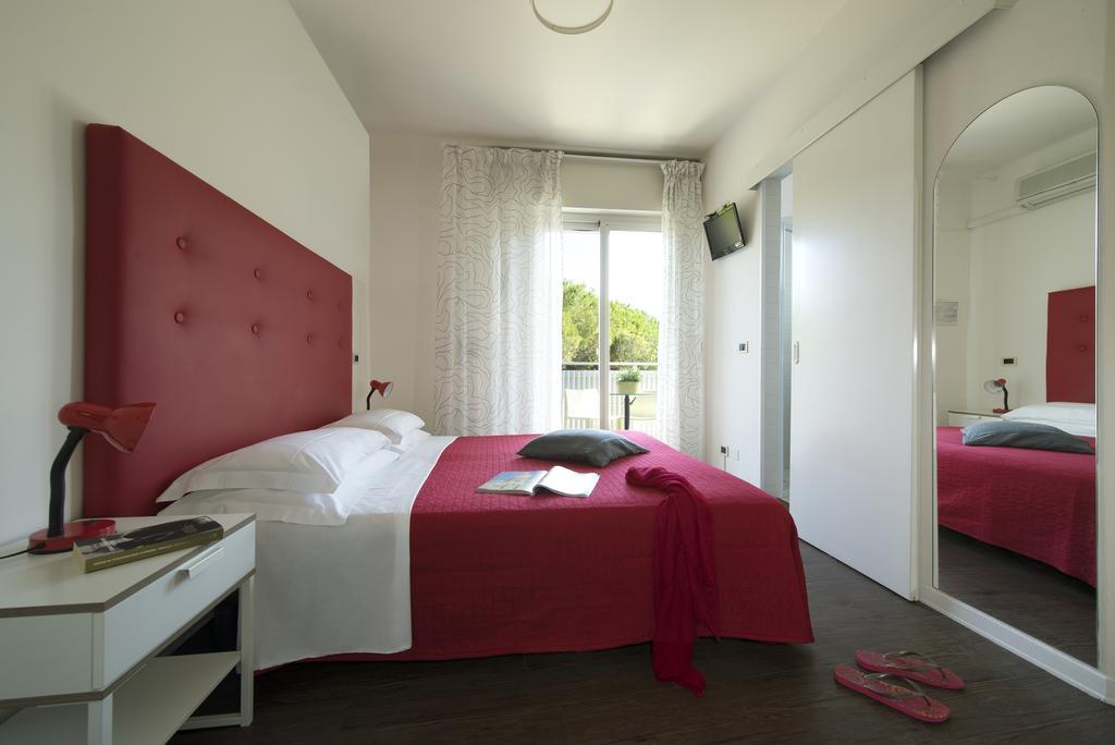 Nice Hotel Bibione Exterior foto