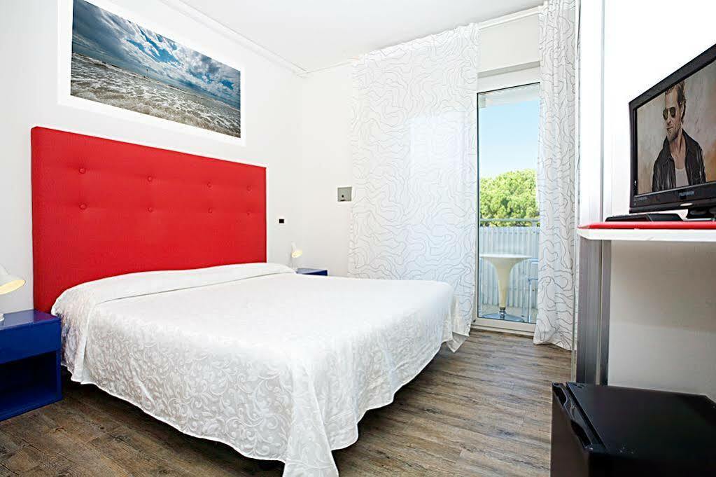 Nice Hotel Bibione Exterior foto